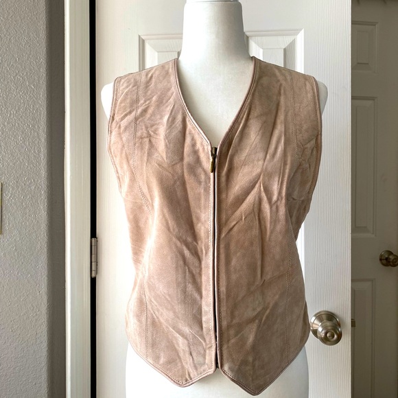 Suede vest - Picture 2 of 7